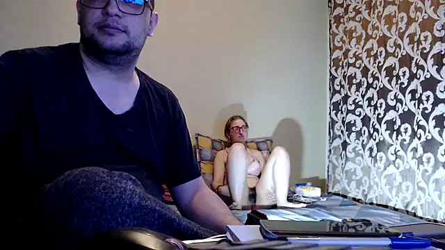 yunis32 online show from 03.12.25