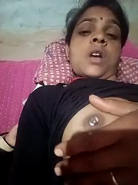 Snapshot of Rinki_malhotra chatting on 02.15.26 Rinki malhotra online show from 02.15.26