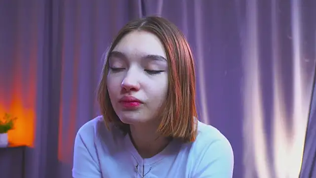 Snapshot of Leyla_crsh chatting on 03.15.26 Leyla crsh online show from 03.15.26