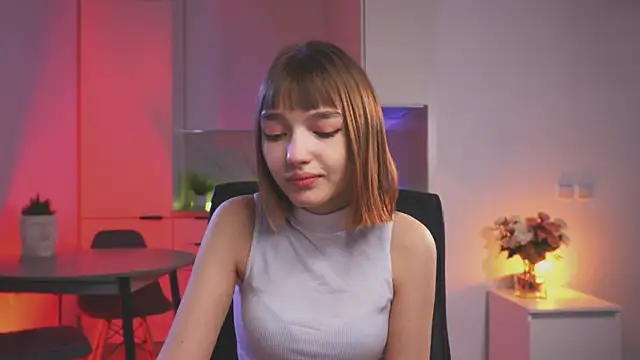 Snapshot of Leyla_crsh chatting on 04.15.26 Leyla crsh online show from 04.15.26