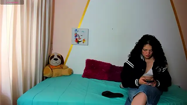 Snapshot of MapeDiamond chatting on 03.16.26 MapeDiamond online show from 03.16.26