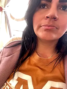 sophie-honey online show from 12.18.25