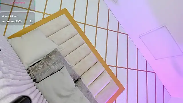 ZaraVesari online show from 03.13.26