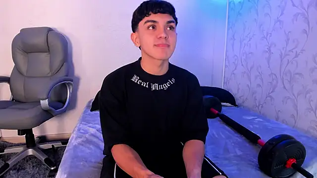  TaylorBlack online show from 12.21.25