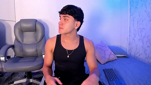  TaylorBlack online show from 02.05.26