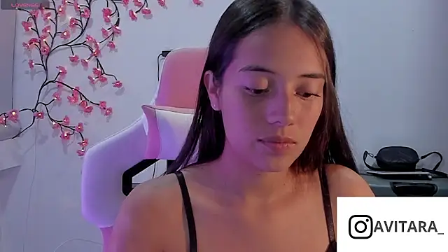 Snapshot of vanesita_ chatting on 06.19.26 vanesita online show from 06.19.26
