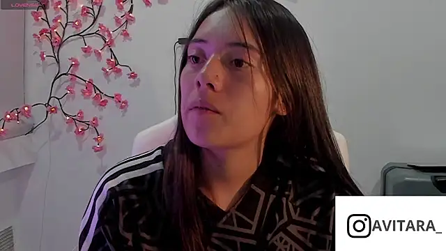 Snapshot of vanesita_ chatting on 06.24.26 vanesita online show from 06.24.26