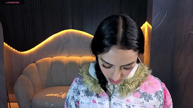 Tifany Tx online show from 04.15.26