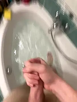 EzioAuditorefirenze online show from 12.15.25