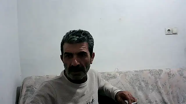 Snapshot of kobra21turki chatting on 04.01.26 kobra21turki online show from 04.01.26