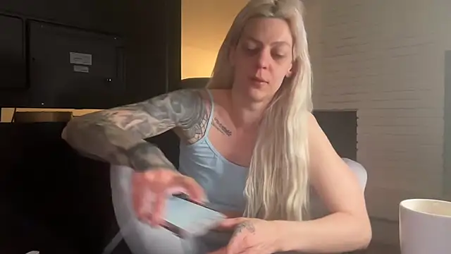 Melina Diamond online show from 01.08.26