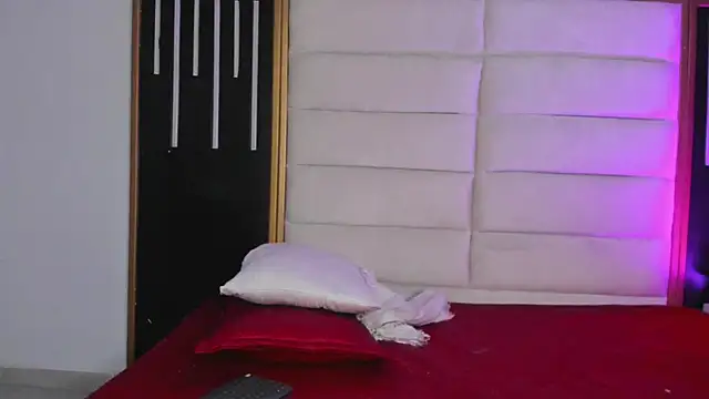 JuliMonroe19 online show from 03.04.26