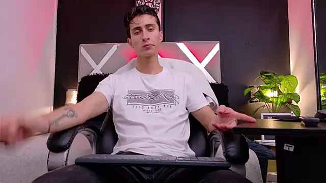 Ithan Skin online show from 01.07.26