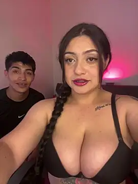 Snapshot of Amyy_1 chatting on 12.16.25 Amyy 1 online show from 12.16.25