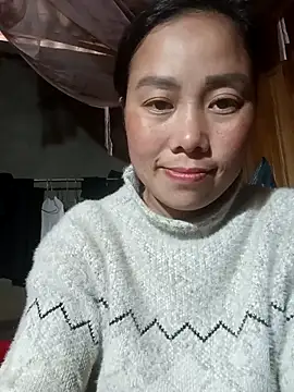 Chloe-ee online show from 12.19.25