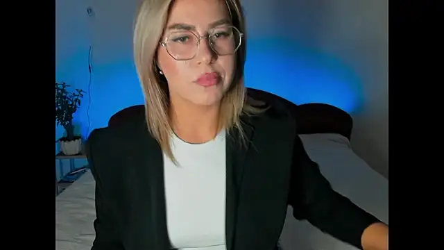 Roxi Joy online show from 01.15.26