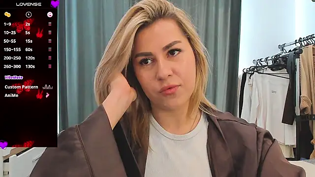 Snapshot of Roxi_Joy chatting on 02.18.26 Roxi Joy online show from 02.18.26