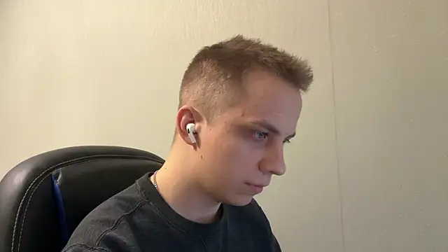 Snapshot of Markooaa chatting on 02.20.26 Markooaa online show from 02.20.26