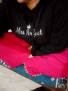 Snapshot of Sofia-111 chatting on 02.14.26 Sofia-111 online show from 02.14.26