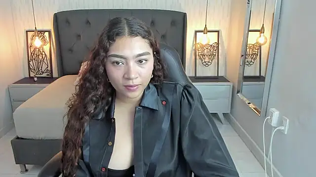 angelinemore online show from 12.22.25