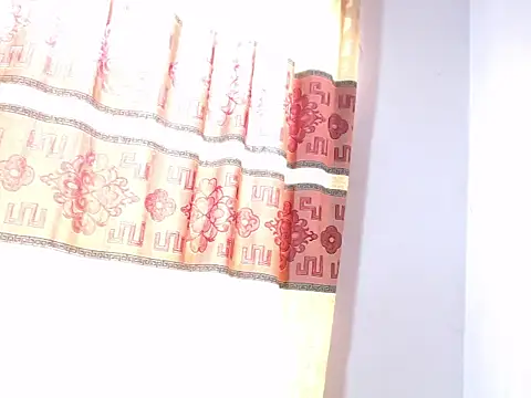 Snapshot of litte_ebonyx chatting on 12.21.25 litte ebonyx online show from 12.21.25