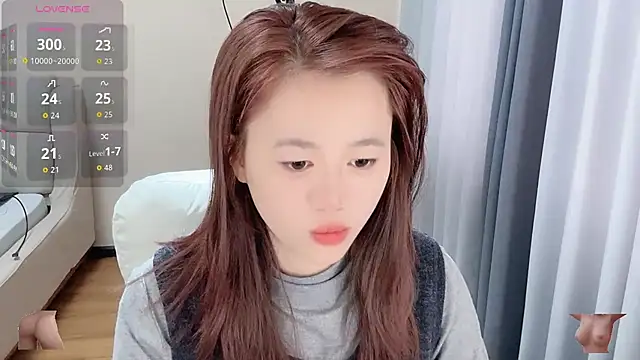 Snapshot of Amireux-8 chatting on 03.21.26 Amireux-8 online show from 03.21.26