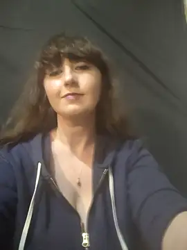 Snapshot of Camellia-Pink chatting on 12.17.25 Camellia-Pink online show from 12.17.25