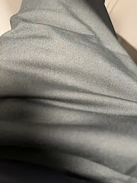 Snapshot of samxtnZ chatting on 12.17.25 samxtnZ online show from 12.17.25