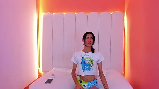 Snapshot of Sunny_OS chatting on 01.17.26 Sunny OS online show from 01.17.26