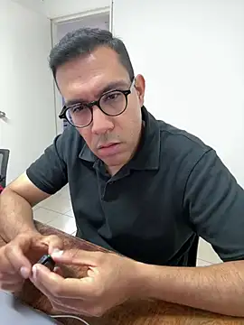 AdrianGarcia89 online show from 06.11.26