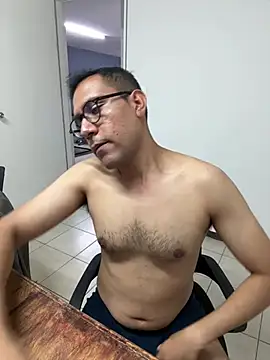 AdrianGarcia89 online show from 06.11.26