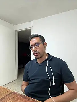 AdrianGarcia89 online show from 07.30.26