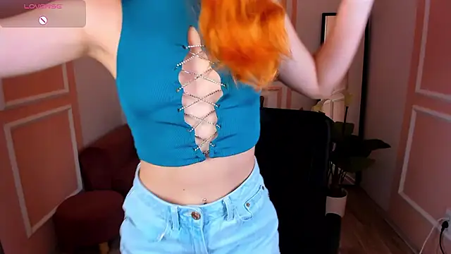 Snapshot of BunnyBooby chatting on 02.13.26 BunnyBooby online show from 02.13.26