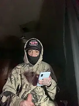 Snapshot of baby_young chatting on 12.19.25 baby young online show from 12.19.25