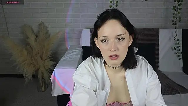 Snapshot of KaseyKItty_ chatting on 05.14.26 KaseyKItty online show from 05.14.26