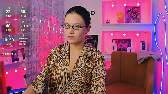 RowenMoon online show from 02.14.26