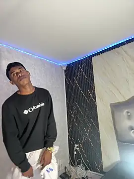 Yoim Williams online show from 12.23.25