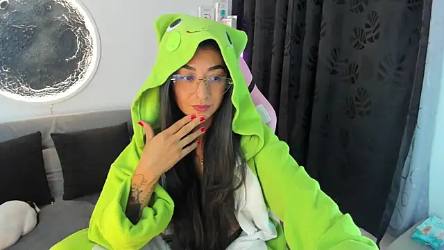 luna martii online show from 01.10.26