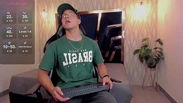 Snapshot of Noah_Clarkk chatting on 02.26.26 Noah Clarkk online show from 02.26.26