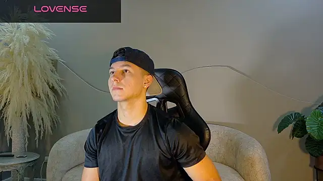 Noah Clarkk online show from 07.02.26