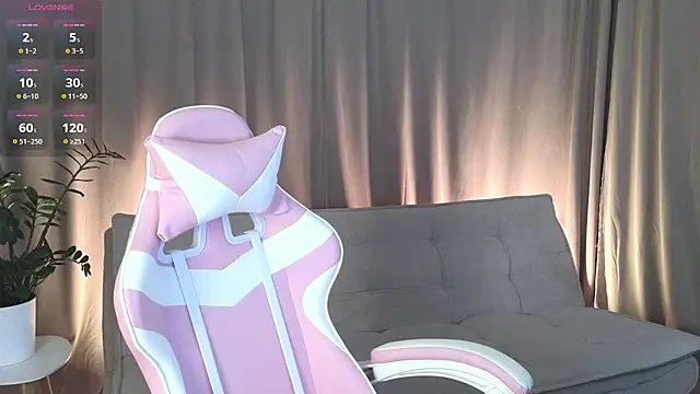 Snapshot of KellyDew chatting on 01.09.26 KellyDew online show from 01.09.26