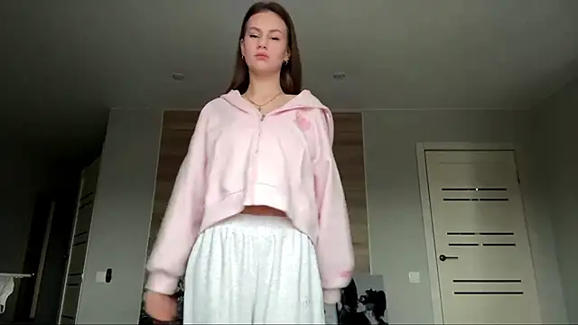 Snapshot of lisa_montana chatting on 12.20.25 lisa montana online show from 12.20.25