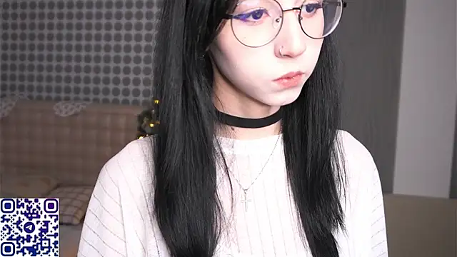 DeliaLoma online show from 01.12.26