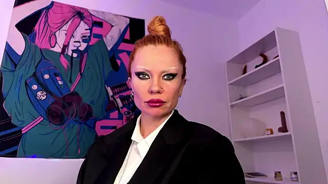 LiraFox online show from 01.10.26