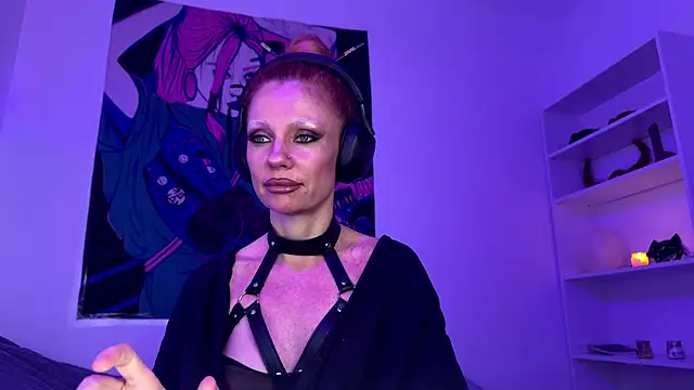 LiraFox online show from 01.12.26