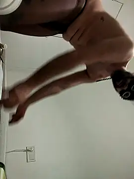 Snapshot of locuritasiempre chatting on 02.20.26 locuritasiempre online show from 02.20.26