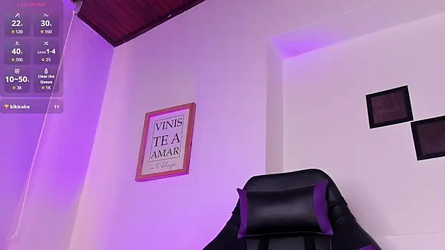 Snapshot of _noa_smithh_ chatting on 12.19.25 noa smithh online show from 12.19.25