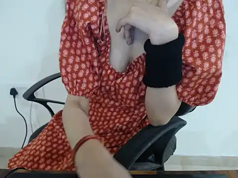 Farhana beautyfull online show from 01.06.26