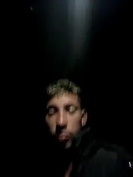 Snapshot of GuioficialBr chatting on 12.19.25 GuioficialBr online show from 12.19.25