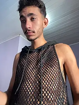 Snapshot of GuioficialBr chatting on 02.25.26 GuioficialBr online show from 02.25.26